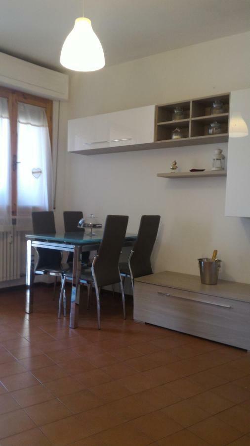 Benvenuti A Casa Apartment Pisa Luaran gambar