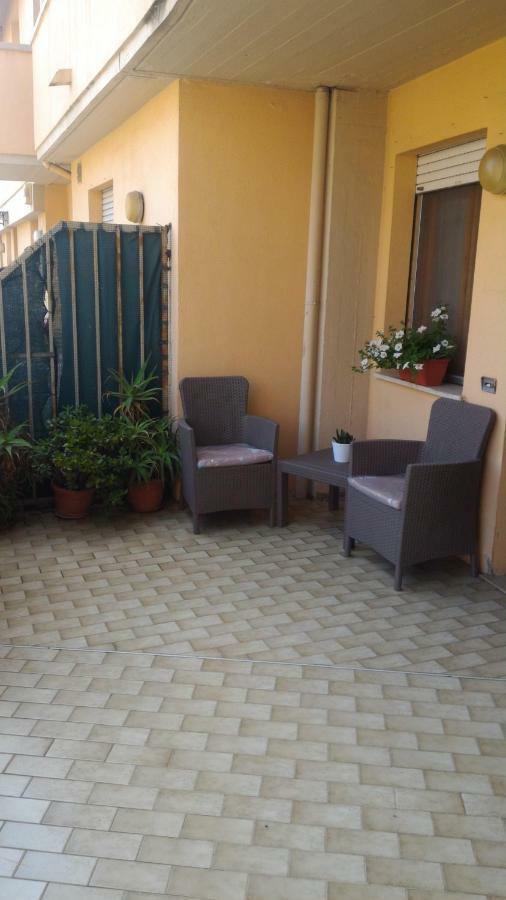 Benvenuti A Casa Apartment Pisa Luaran gambar